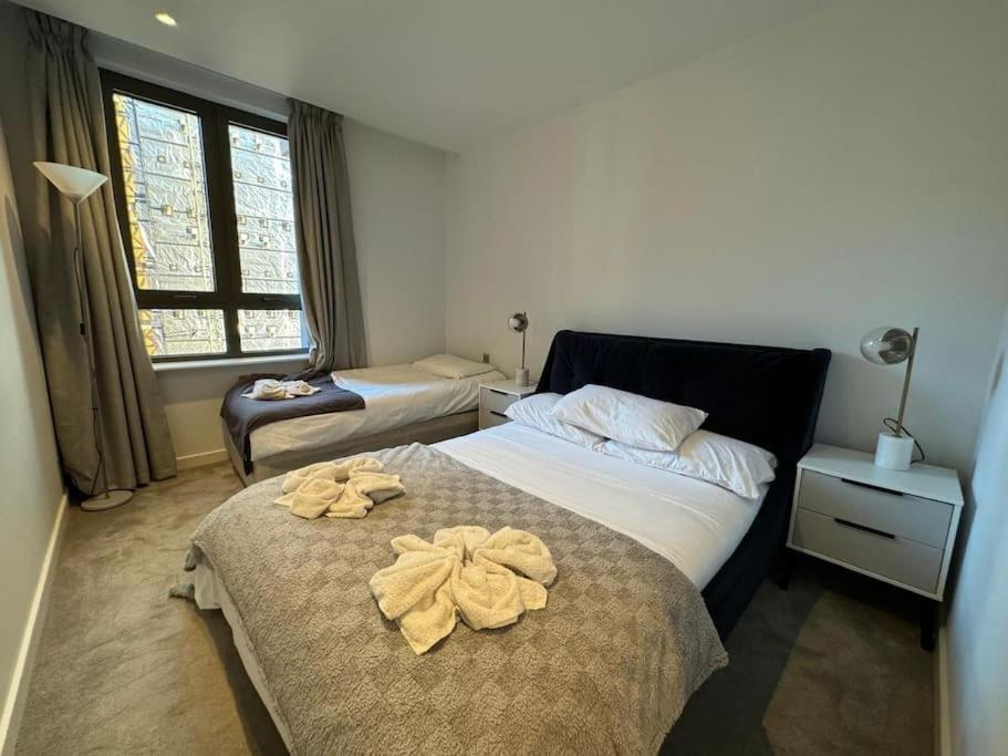 Apartment Hyde Park Luxury 2 Bed 2 Bath Balcony *